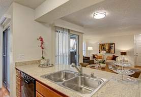 Motif Apartment Homes Phoenix Az 85029