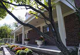 Meridian Court South Apartments Indianapolis IN 46217