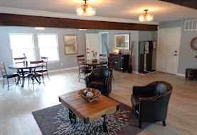 Carlton Apartments Indianapolis In 46268
