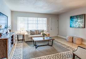 Crystal Lakes In Miami Apartments Miami Fl 33056