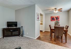 Diamond Valley Apartment Homes Evansville In 47710