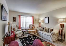 Washington and Lee Apartments - Arlington, VA 22201