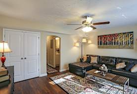Ashton Park Townhomes Apartments - Louisville, KY 40228