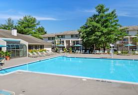 Regency Club Townhomes & Apartments - Glen Burnie, MD 21061