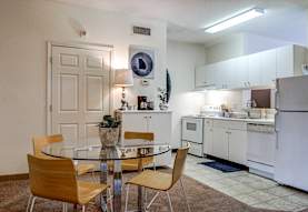 The Garden District Per Bed Lease Apartments Statesboro Ga 30458