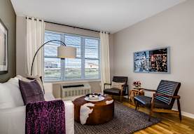 The Monarch Apartments East Rutherford Nj 07073