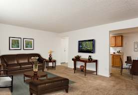 King's Court Manor Apartments - Rochester, NY 14617