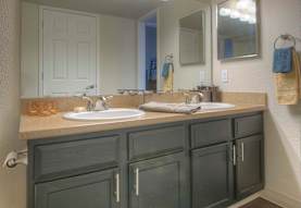 Silver Reef Apartments Denver Co 80228