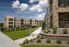 Andante At Nine Mile Station Apartments Denver Co 80014