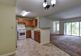 Deer Meadow Apartments - Bloomfield, CT 06002