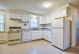 Candlelight Apartments - Glastonbury, CT 06033