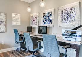 Columbus Square Apartments - Montgomery, AL 36104