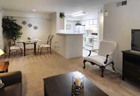 Vistas At Seven Bar Ranch Apartments - Albuquerque, NM 87114