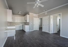 Hunter #39 s Court Apartments Dallas TX 75240