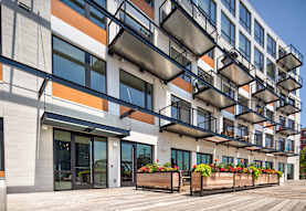 Domus Apartments Milwaukee Wi 53202