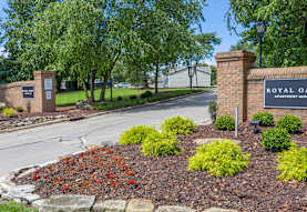 Royal Oaks Apartments North Royalton Oh 44133