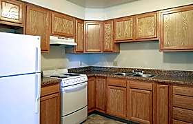 Colonial Gardens Amp Cherbourg Apartments Overland Park