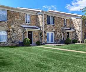 Westpark Townhomes Apartments Indianapolis In 46214