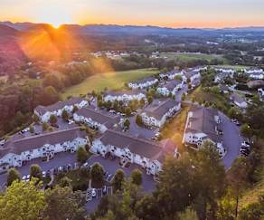 Hawthorne At The Peak Apartments Asheville Nc 28804