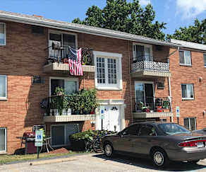 Mayberry Ranch Apartments - Parma, OH 44130