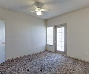 U Center At Fry Street Apartments Denton Tx 761