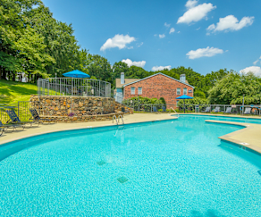 The Hamptons At Woodland Pointe Apartments Nashville Tn