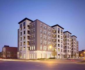 Legends South Apartments Chicago Il 60609