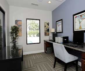 Colonial Village At Huntington Apartments Savannah Ga 31406
