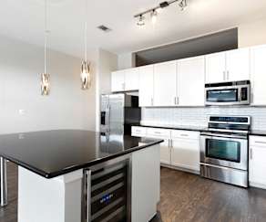 The Heights On Congress Apartments Austin Tx 78704