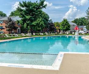 Residence At Roosevelt Park 62 Apartments Edison Nj 08837