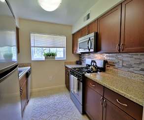 Mallard Courts Apartments Alexandria Va 22309