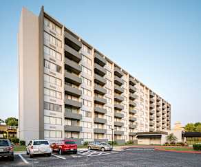 Cleaborn Pointe At Heritage Landing Apartments Memphis