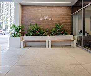 Lake Point Tower Apartments Chicago Il 60611