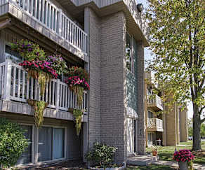 Village Green Of Southgate Apartments Southgate Mi 48195