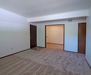Green Village Townhomes Apartments Kansas City Mo 64126