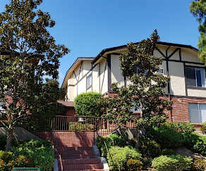 La Jolla Park West Apartments - San Diego, CA 92112