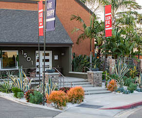 Palm Garden Apartments Fullerton Ca 922