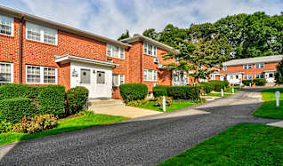 Hawthorne Court Apartments Central Islip NY 11722