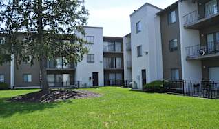 Woods At Oak Crossing Apartments - Indianapolis, IN 46222