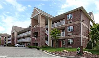 Staples Mill Townhomes Apartments Richmond Va 23228