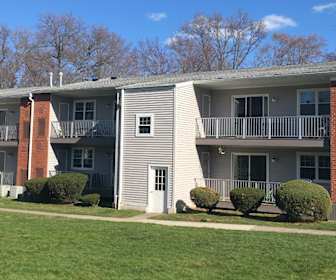Apartments For Rent With Swimming Pool In Milford Ct