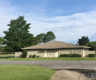 ranch-style house with a front lawn, Woodland Run East Apartments