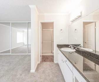 Apartments For Rent With Fitness Center In Loyola Ca