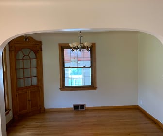 Dining Room, 850 Shannon Road