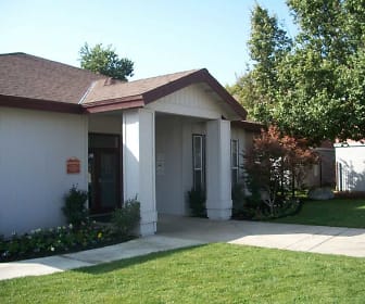Springwood Court Apartments, Bakersfield, CA