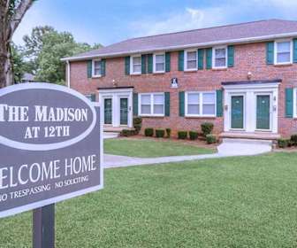 Apartments For Rent In Daymar Institute Clarksville Tn 191 Rentals Apartmentguide Com
