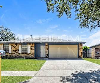401 Parkvale Lane, Grand Prairie, TX