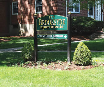 Brooksyde Apartments, King Philip Middle School, West Hartford, CT