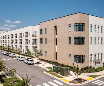 view of building exterior, Pinnacle Heights