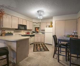 Vintage Kitchen Remodel Mason Jars And Small Kitchen Remodel Diy In 2020 Simple Kitchen Remodel Condo Kitchen Remodel Inexpensive Kitchen Remodel